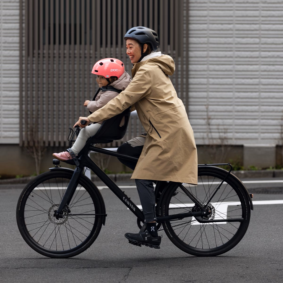 Thule Yepp Next 2 Mini Child Bike Seat [col:monument Grey]