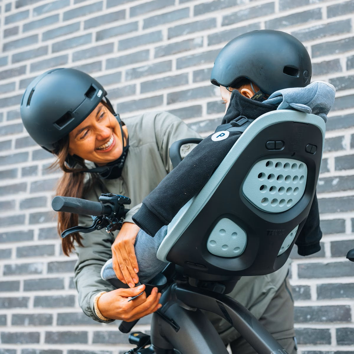 Thule Yepp 2 Mini Front Mount Child Seat [col:midnight Black]