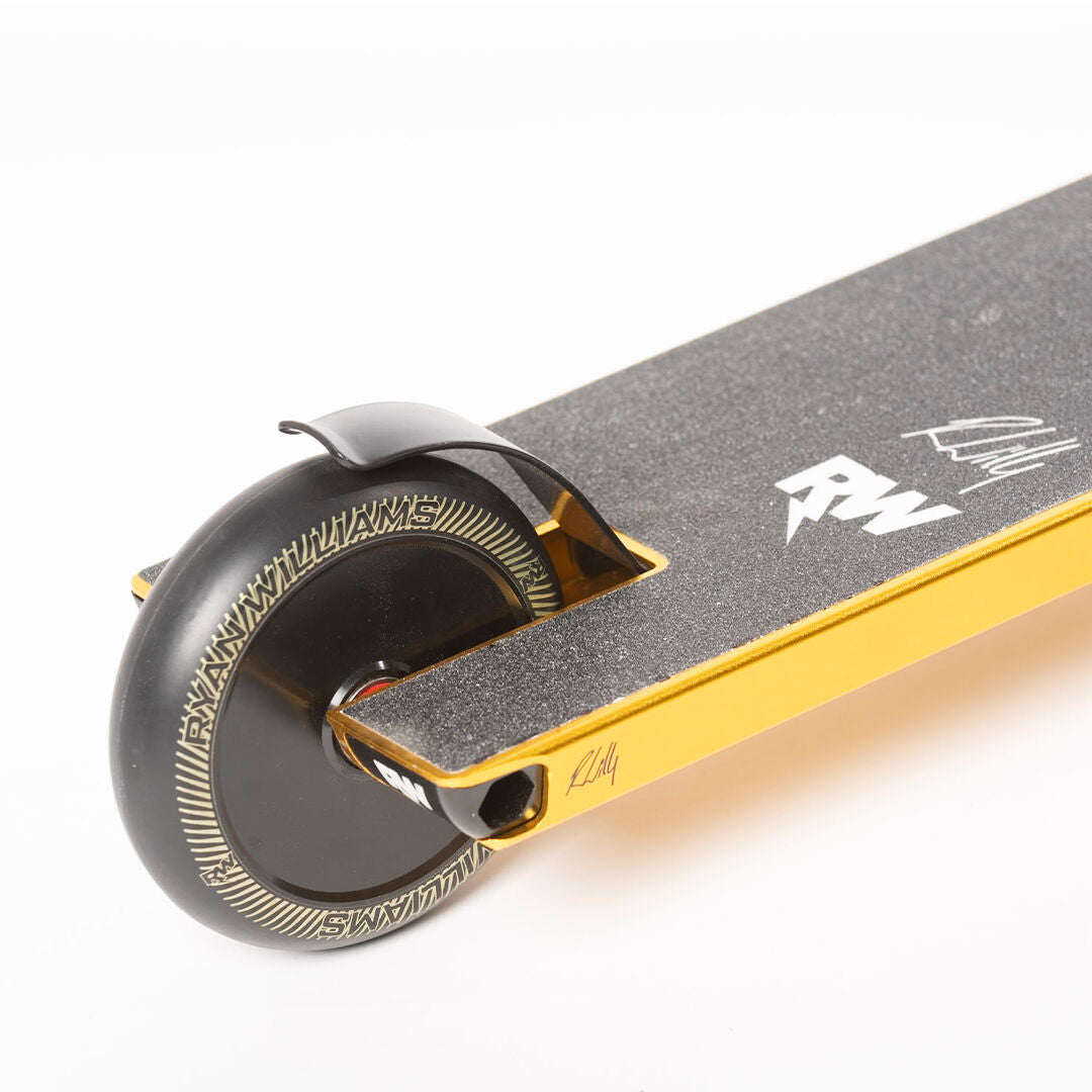 Ryan Williams 560 Signature Stunt Scooter [col:gold/black]