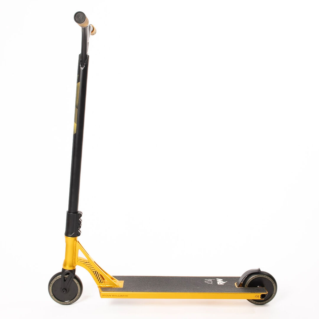 Ryan Williams 560 Signature Stunt Scooter [col:gold/black]