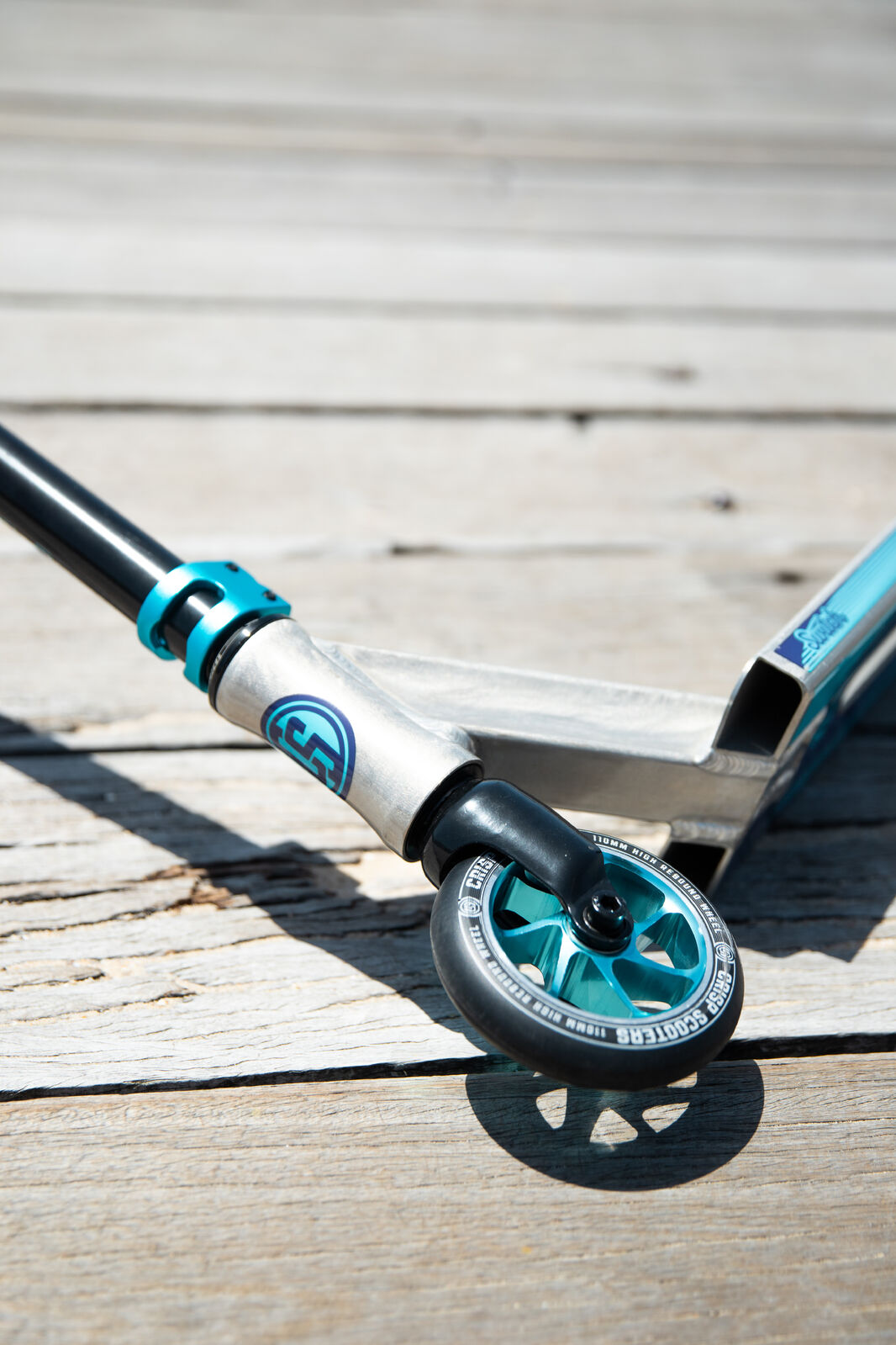 Crisp Switch Stunt Scooter [col:sub Zero]