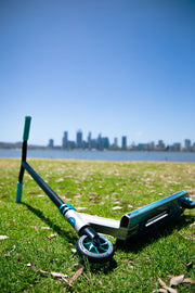 Crisp Switch Stunt Scooter [col:sub Zero]