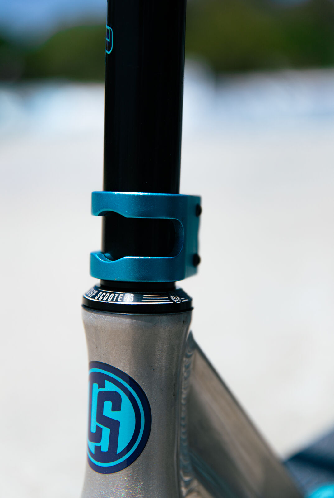 Crisp Switch Stunt Scooter [col:sub Zero]