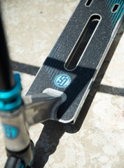 Crisp Switch Stunt Scooter [col:sub Zero]